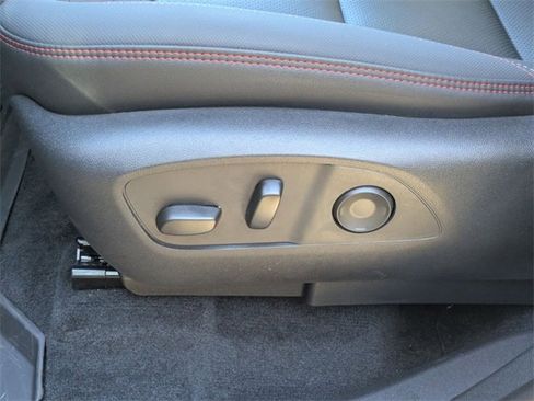 Certified 2024 Chevrolet Traverse RS image 13