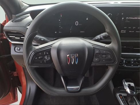 Used 2024 Buick Envista Preferred w/ Convenience I Package image 7