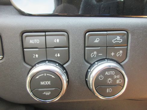 New 2026 GMC Sierra 1500 Elevation w/ Elevation Premium Package AWD/4WD image 19