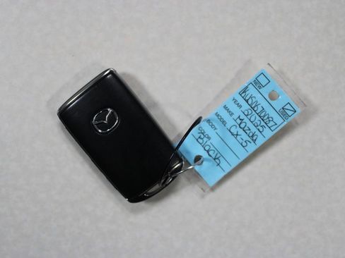 Used 2025 MAZDA CX-5 AWD 2.5 S w/ Preferred Package image 32