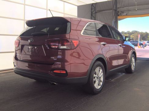 Used 2020 Kia Sorento LX FWD image 4