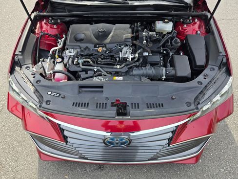 Used 2021 Toyota Avalon XLE FWD image 19