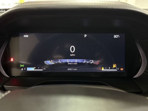 Used 2022 Jeep Grand Cherokee Overland AWD/4WD image 12