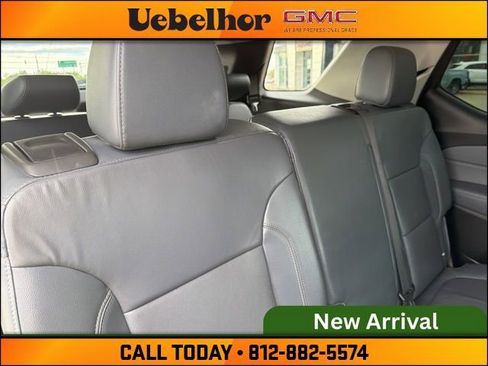 Used 2019 Chevrolet Traverse LT w/ LT Premium Package AWD/4WD image 5