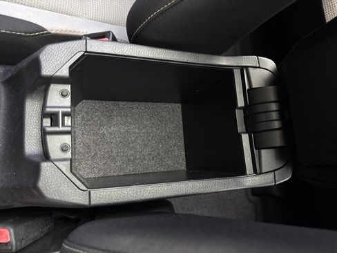 Used 2016 Toyota RAV4 XLE image 23