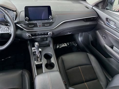Used 2021 Nissan Altima 2.5 SR w/ SR Premium Package FWD image 26
