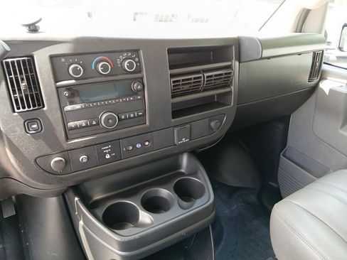 Used 2023 GMC Savana 3500 w/ Power Convenience Package RWD image 18