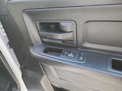 Used 2015 RAM 1500 Tradesman RWD image 31