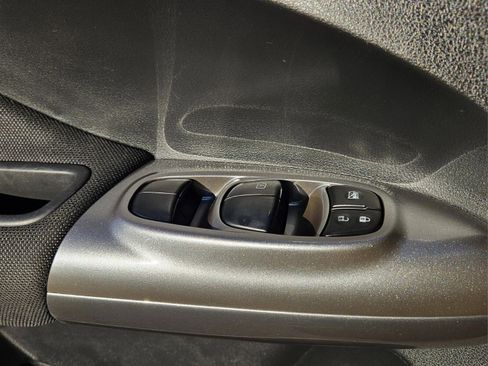 Used 2014 Nissan Juke SL image 29