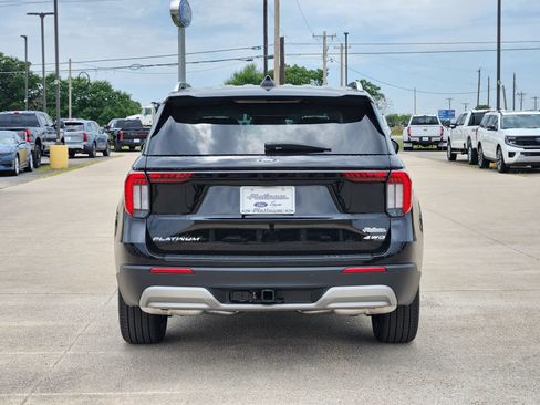 New 2026 Ford Explorer Platinum w/ LUX Leather Package AWD/4WD image 8