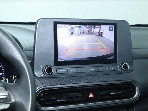 Used 2022 Hyundai Kona SEL image 28