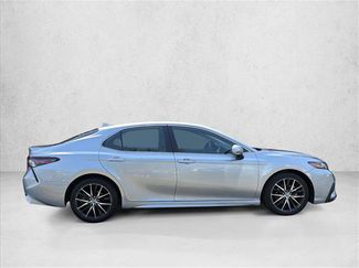 Used 2024 Toyota Camry SE FWD video 4