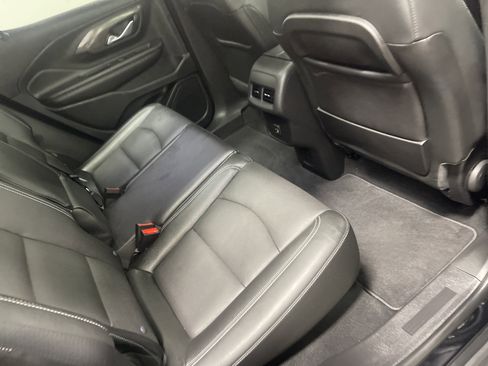 Used 2023 GMC Terrain SLT w/ Elevation Edition image 22