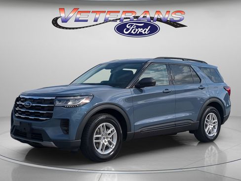 New 2026 Ford Explorer Active image 1