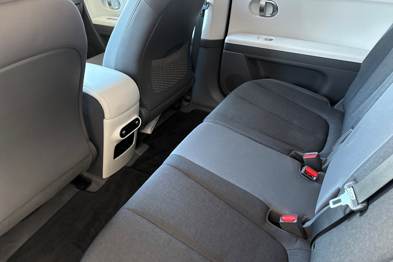 Used 2024 Hyundai Ioniq 5 SEL RWD image 12