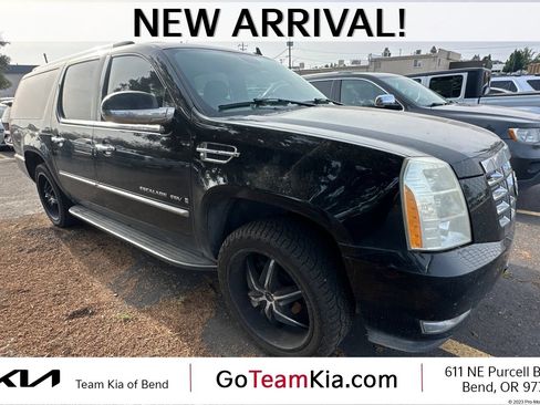 Used 2007 Cadillac Escalade ESV AWD w/ Information Package image 1