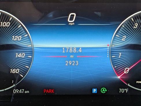 Certified 2025 Mercedes-Benz GLB 250 image 11