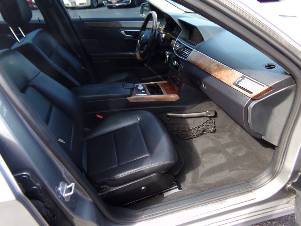 Used 2012 Mercedes-Benz E 350 4MATIC Sedan image 25