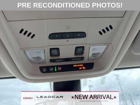 Used 2023 GMC Acadia Denali AWD/4WD image 27
