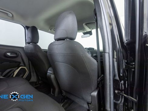 Used 2016 Jeep Renegade Sport w/ Power & Air Group AWD/4WD image 31