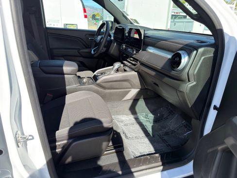 Used 2023 Chevrolet Colorado LT w/ LT Convenience Package image 10