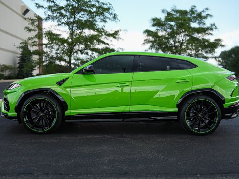 Used 2021 Lamborghini Urus AWD/4WD image 10
