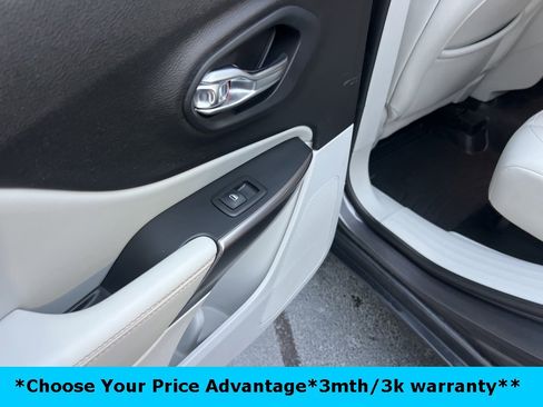 Certified 2021 Jeep Cherokee Latitude Lux w/ Trailer Tow Group image 29