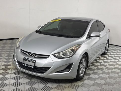Used 2015 Hyundai Elantra SE FWD image 10