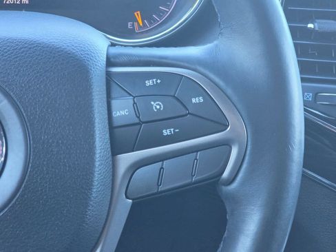Used 2019 Jeep Grand Cherokee Limited AWD/4WD image 18