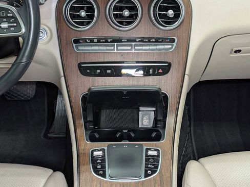Certified 2020 Mercedes-Benz GLC 300 4MATIC image 20