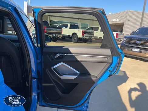 Used 2023 Audi Q3 2.0T Premium image 19