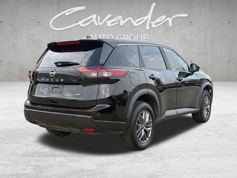 Used 2024 Nissan Rogue S AWD/4WD image 16
