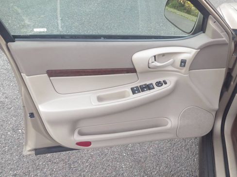 Used 2005 Chevrolet Impala w/ Preferred Equipment Group FWD image 22