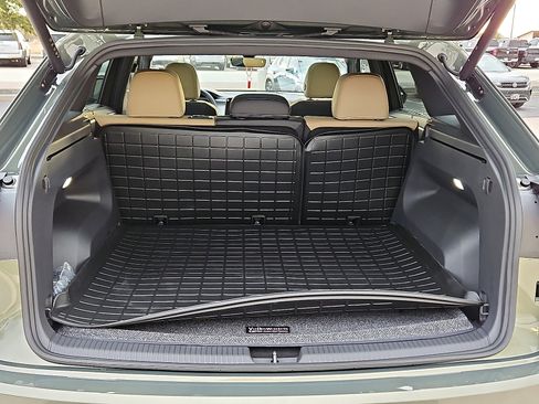 New 2026 Volkswagen Atlas Cross Sport SE image 6