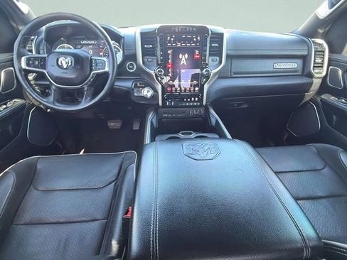 Used 2019 RAM 1500 Laramie image 17