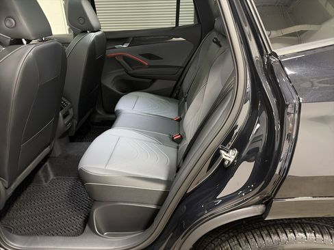 New 2026 Volkswagen Tiguan SE R-Line image 26