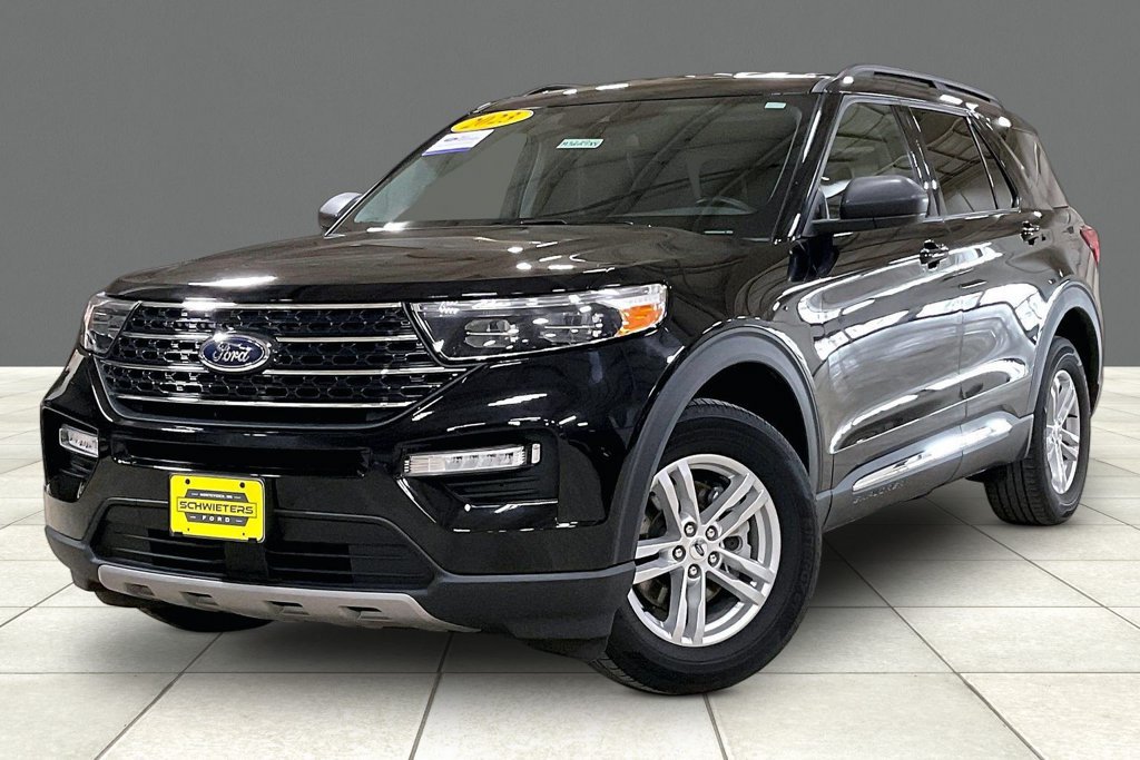 Certified 2023 Ford Explorer XLT w/ Equipment Group 202A AWD/4WD image 2