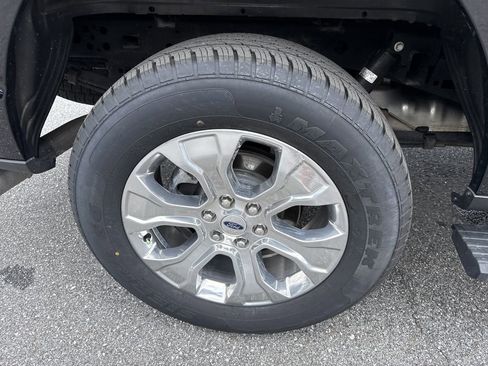 Used 2022 Ford F150 Platinum w/ Equipment Group 701A High AWD/4WD image 17