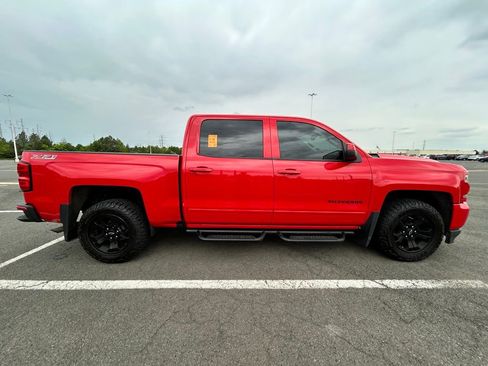 Used 2017 Chevrolet Silverado 1500 LT w/ All Star Edition AWD/4WD image 6