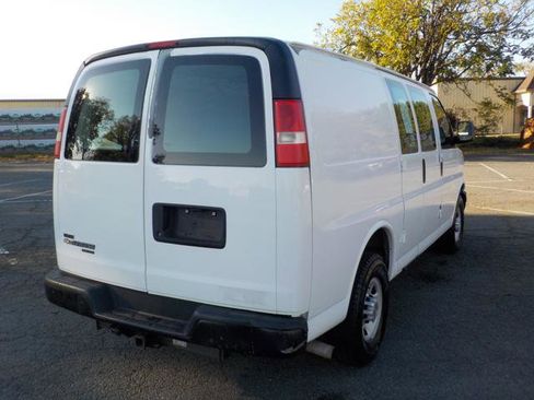 Used 2012 Chevrolet Express 3500 image 5