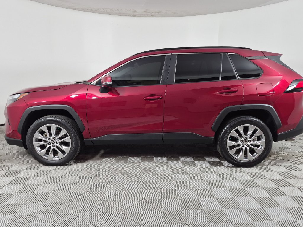Used 2023 Toyota RAV4 XLE Premium AWD/4WD image 6