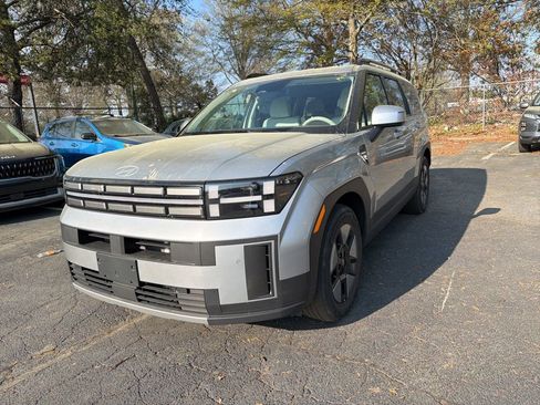 Used 2025 Hyundai Santa Fe SEL image 1