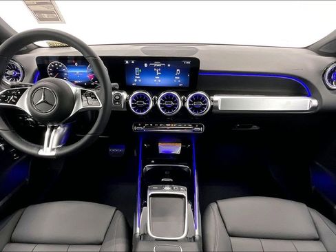 New 2026 Mercedes-Benz GLB 250 4MATIC image 5
