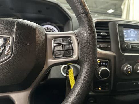 Used 2022 RAM 1500 Warlock AWD/4WD image 18