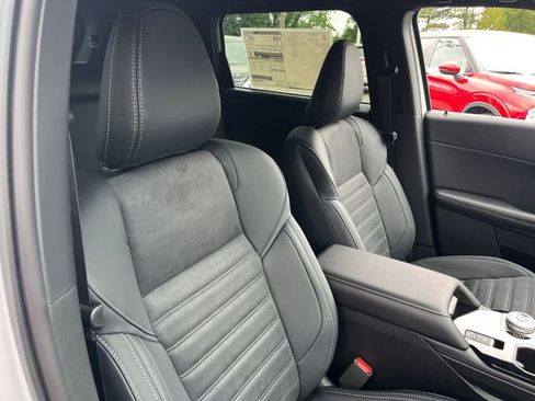 New 2026 Mitsubishi Outlander LE FWD image 32