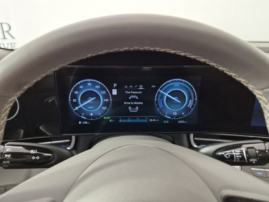 Used 2025 Hyundai Elantra SEL FWD image 22