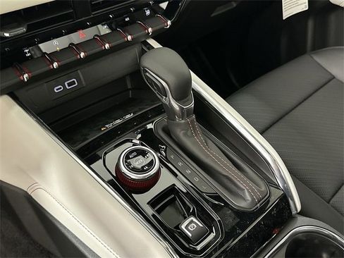 New 2025 GMC Canyon AT4 w/ AT4X Package image 16