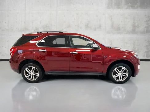 Used 2016 Chevrolet Equinox LTZ w/ Enhanced Convenience Package image 4