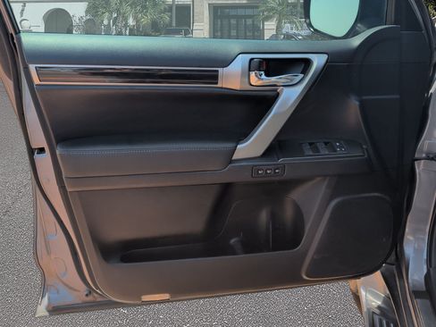 Used 2023 Lexus GX 460 Premium w/ Premium Plus Package AWD/4WD image 8