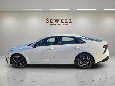 Used 2025 Kia K5 GT-Line image 2